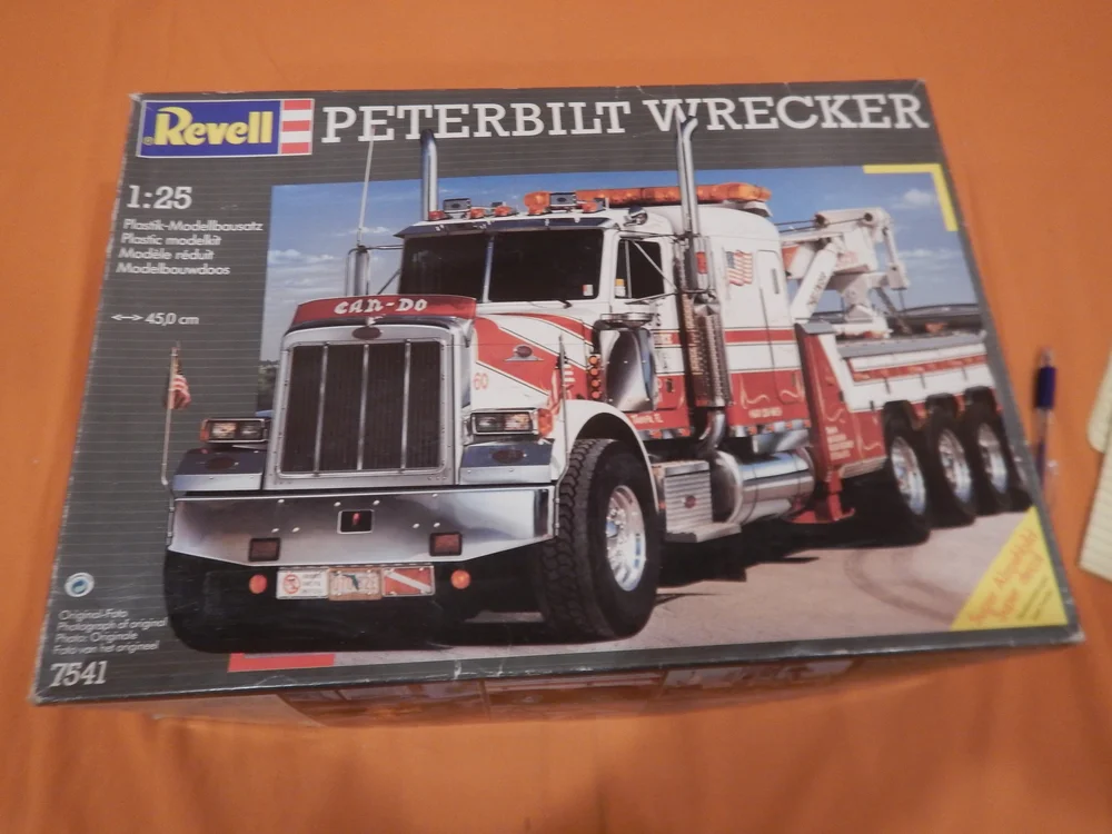 REVELL PETERBILT 